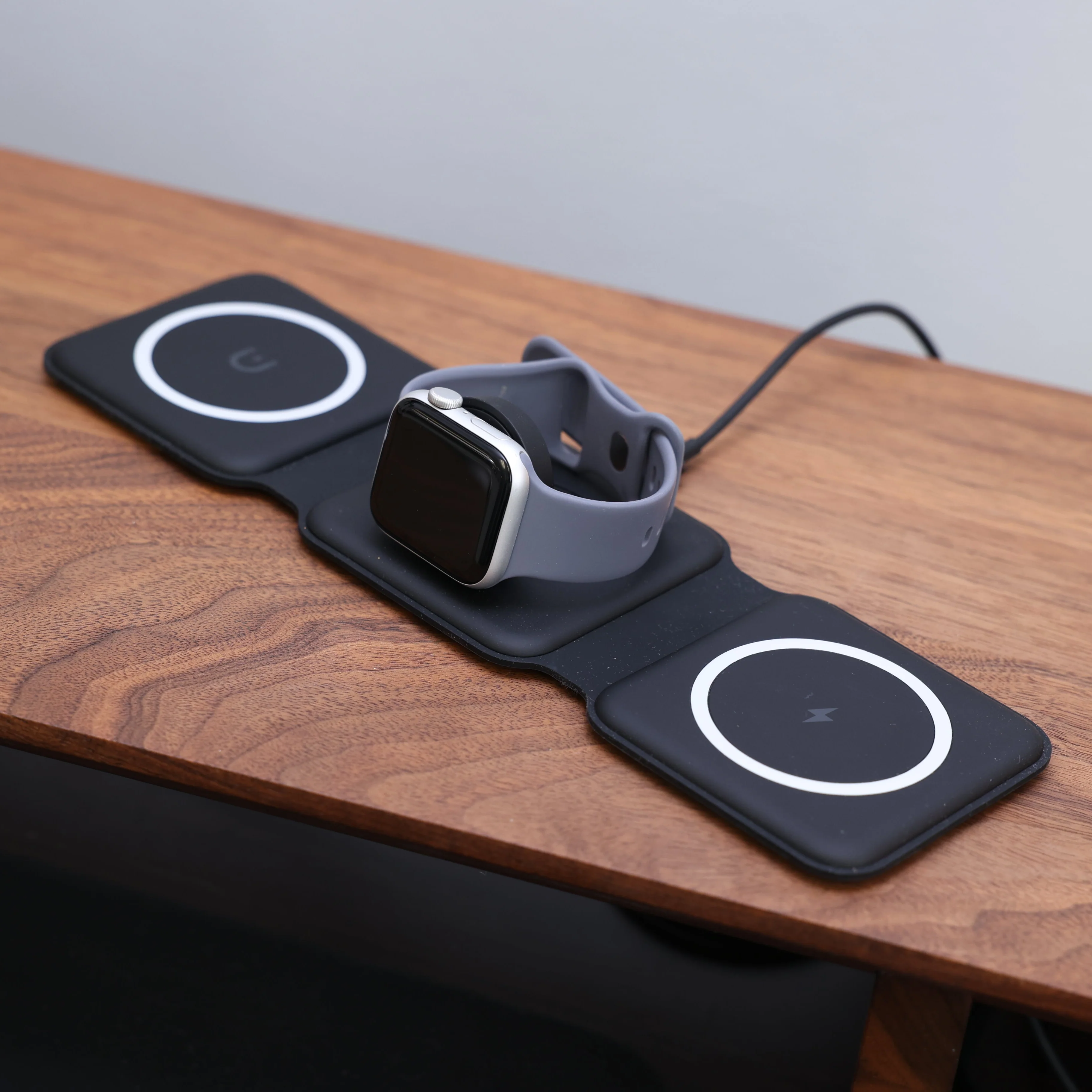 3-In-1 Magnetic Wireless Charger (Foldable) - Image 4