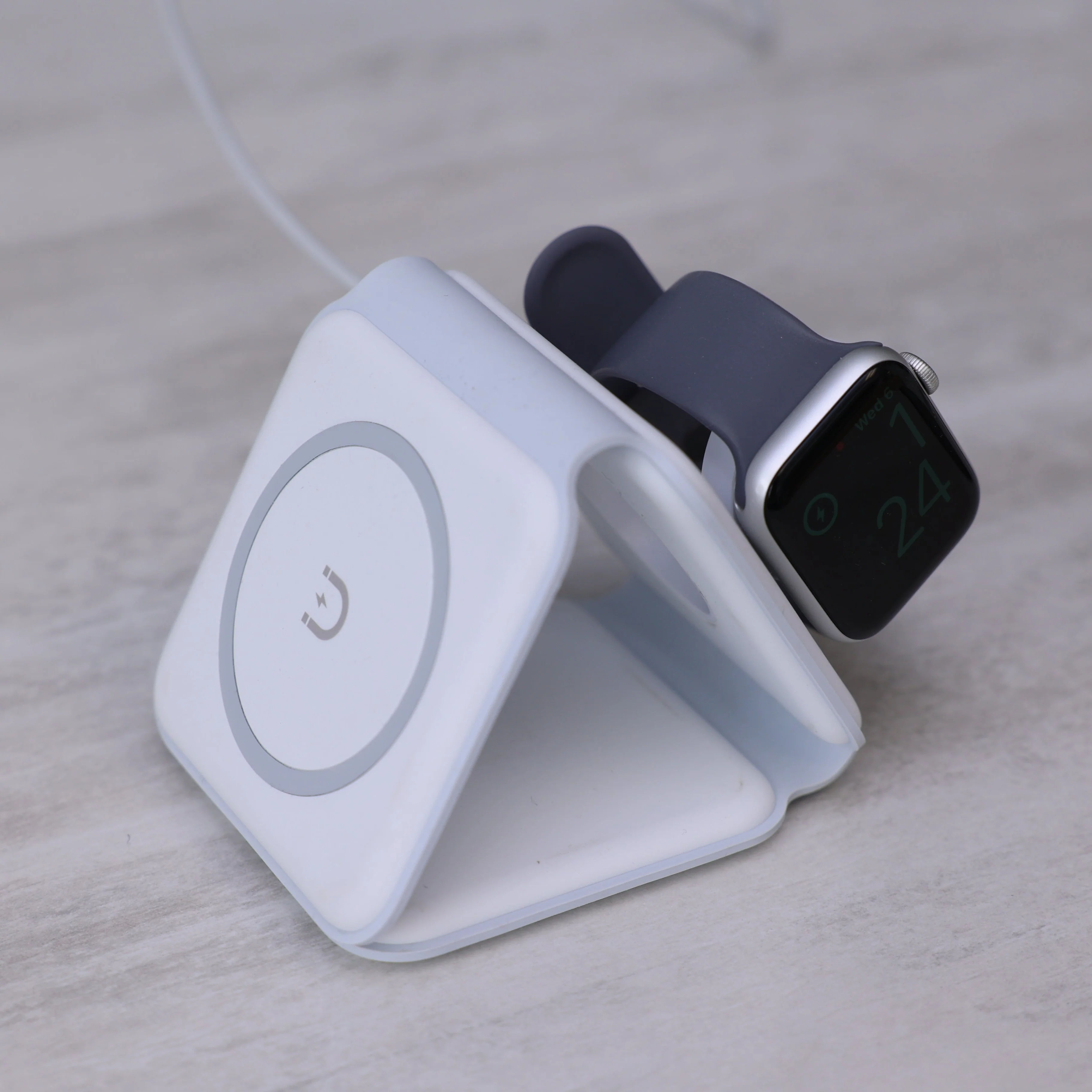 3-In-1 Magnetic Wireless Charger (Foldable) - Image 8